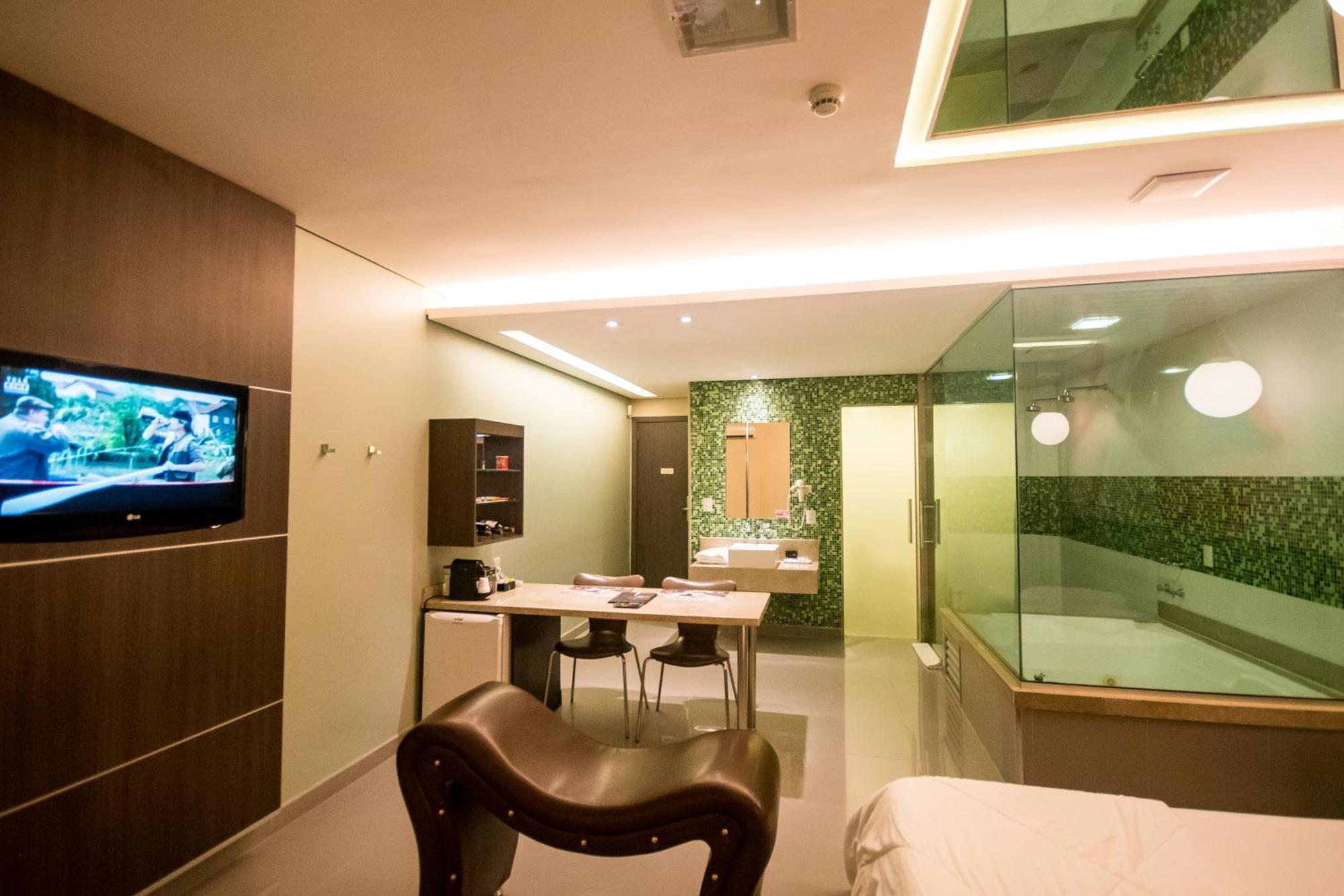 Vitara Motel (Adults Only) Taboão da Serra エクステリア 写真